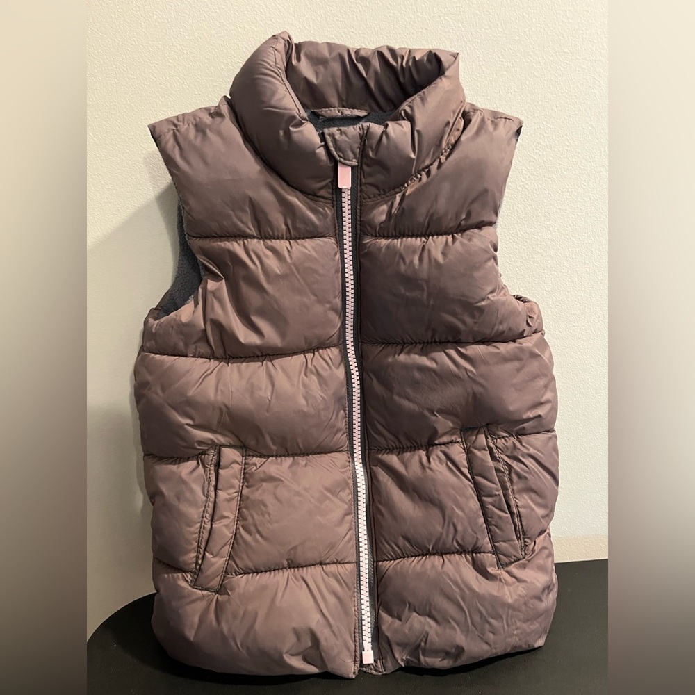 Old Navy Girls Puffer Vest - Size 5T - Mauve Purple - Fleece Lined